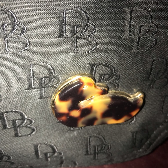 Dooney and Bourke with turtle shell duck emblem very nice - Picture 5 of 6